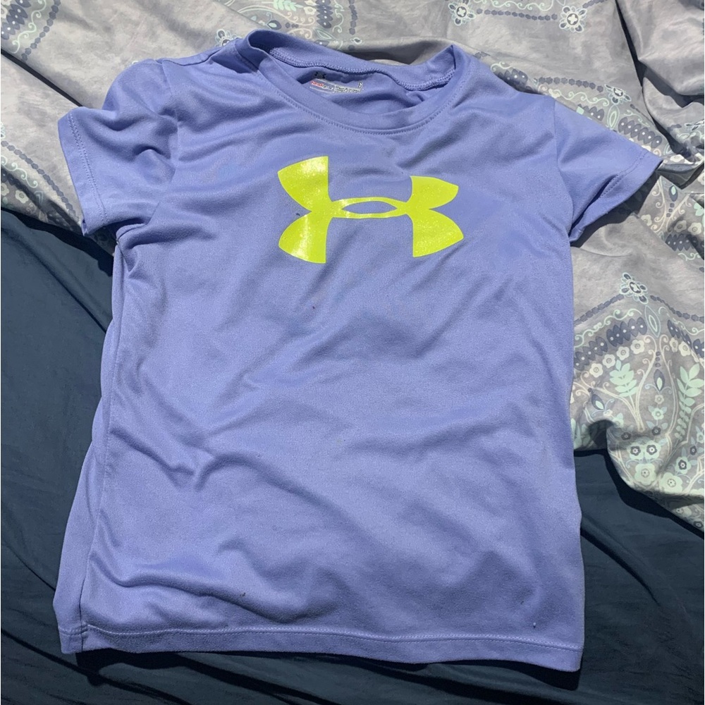 Girls under armour shirt